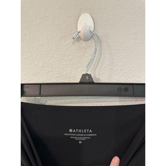 Athleta Classic Black Salutation Jogger In Powervida Sz M - Picture 5 of 6